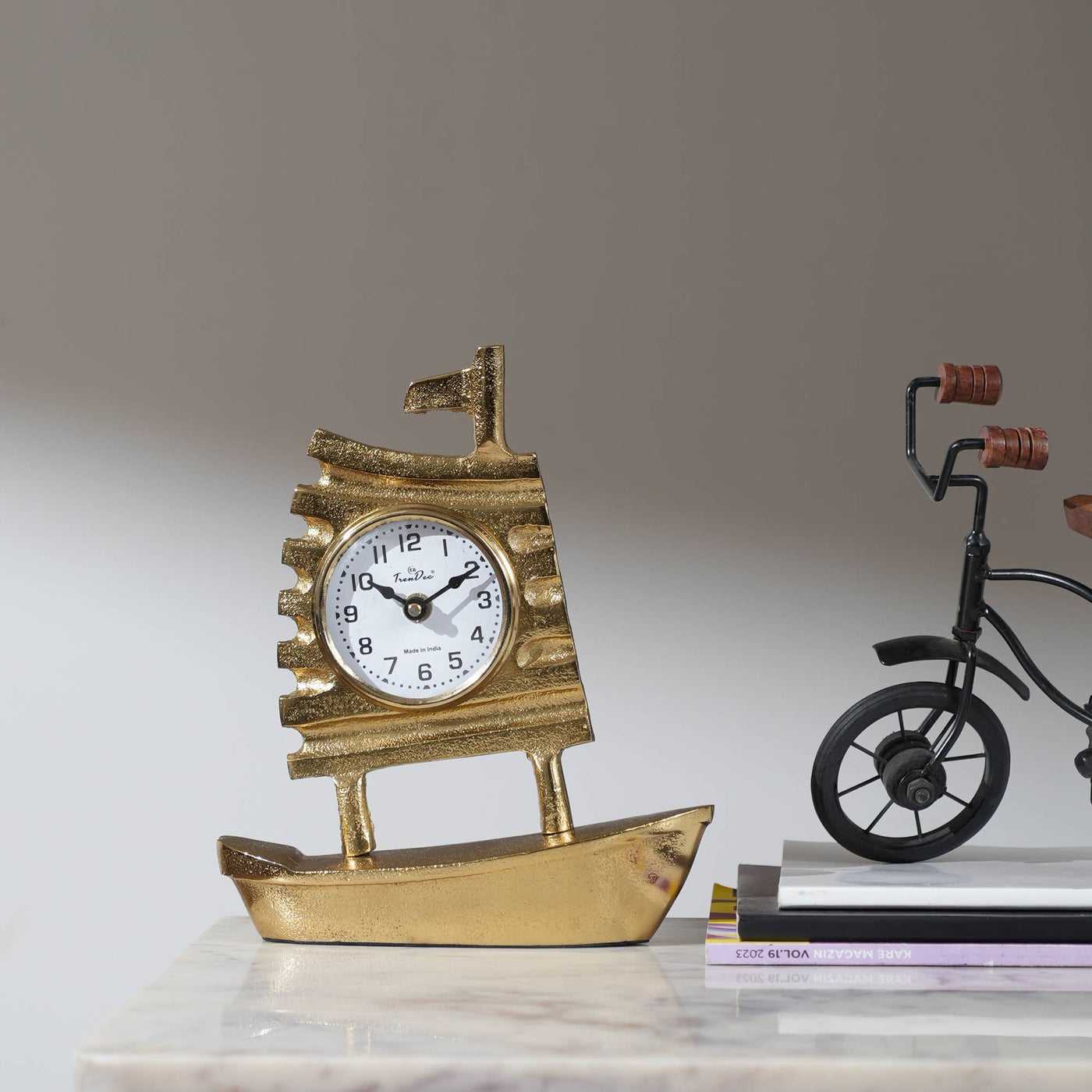 Decorative Table Clock with Gold Polished in Boat Shape-Desk